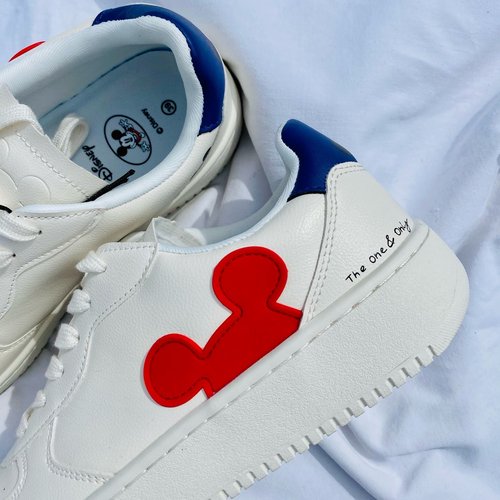 Za jesenske korake uz slatke simbole 😍
.
.
#supernovahrvatska #love #shoes #sneakers #sneakerlovers